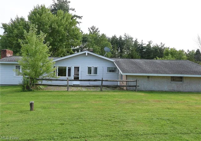 Photo 3 of Single family home for sale at 13845 Fox Hills Dr, Novelty, OH 44072 | MLS# 5233909 | Listing updated on 2026-09-02