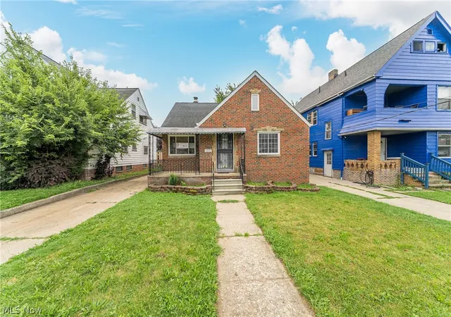 Photo 1 of Single family home for sale at 11303 Thrush Ave, Cleveland, OH 44111 | MLS# 5238492 | Listing updated on 2026-09-11