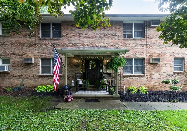 Photo 1 of Sale Pending at 674 Cook Ave, Boardman, OH 44512 | MLS# 5235798 | Listing updated on 2026-09-07