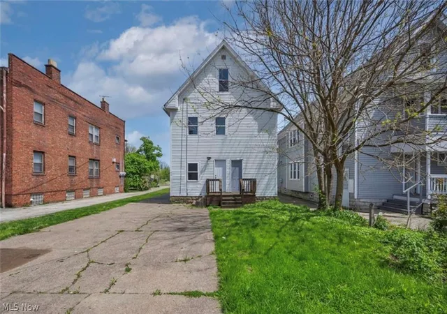 Photo 2 of Multi family home for sale at 1516 W 116th St, Cleveland, OH 44102 | MLS# 5238135 | Listing updated on 2026-09-11