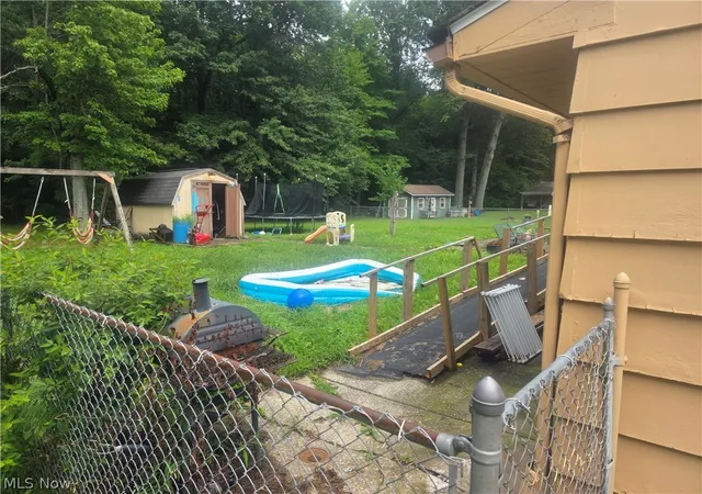 Photo 2 of Sale Pending at 5778 Yorktown Ln, Austintown, OH 44515 | MLS# 5238413 | Listing updated on 2026-09-08