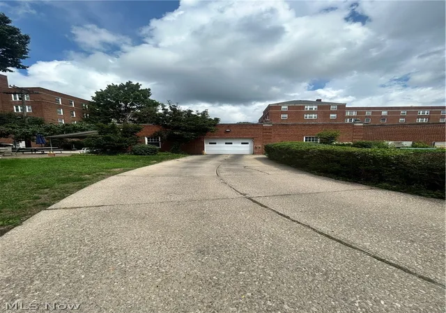 Photo 3 of Condo for sale at 13800 Fairhill Rd #318, Shaker Heights, OH 44120 | MLS# 5238061 | Listing updated on 2026-10-05