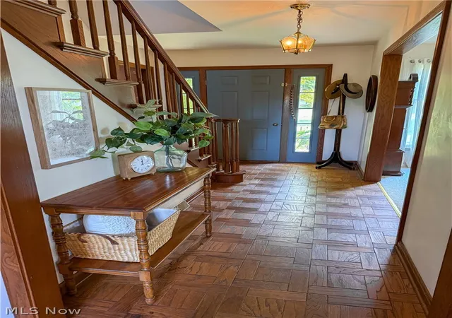 Photo 3 of Sale Pending at 6660 Killdeer Dr, Canfield, OH 44406 | MLS# 5238532 | Listing updated on 2026-09-04
