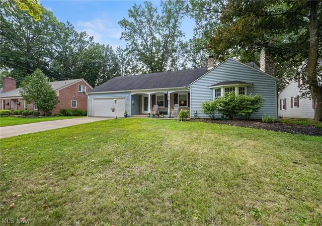Photo 1 of Single family home for sale at 335 Vassar Ave, Elyria, OH 44035 | MLS# 5238226 | Listing updated on 2026-09-03