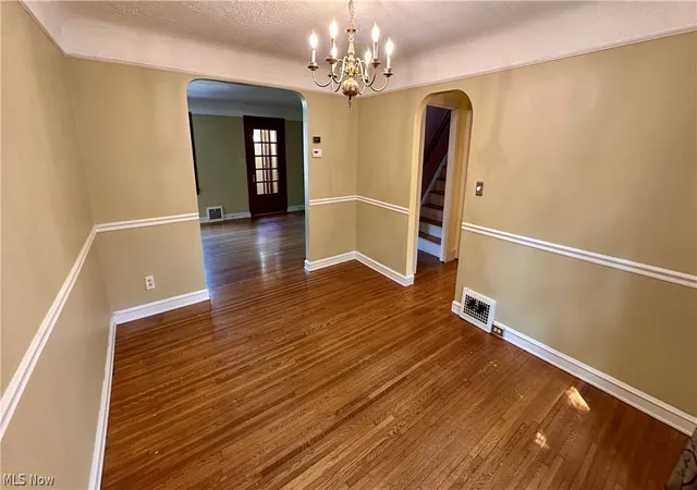 Photo 3 of Sale Pending at 3582 Meadowbrook Blvd, University Heights, OH 44118 | MLS# 5238399 | Listing updated on 2026-09-12