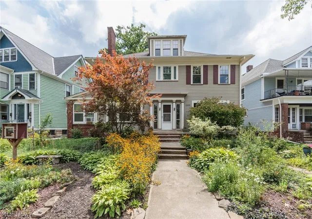 Photo 2 of Single family home for sale at 2608 Hampshire Rd, Cleveland Heights, OH 44106 | MLS# 5238430 | Listing updated on 2026-09-04