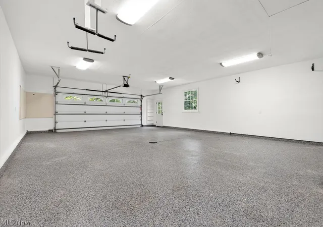 Photo 43 of Mansion for sale at 17128 Northbrook Trl, Chagrin Falls, OH 44023 | MLS# 5238626 | Listing updated on 2026-09-08