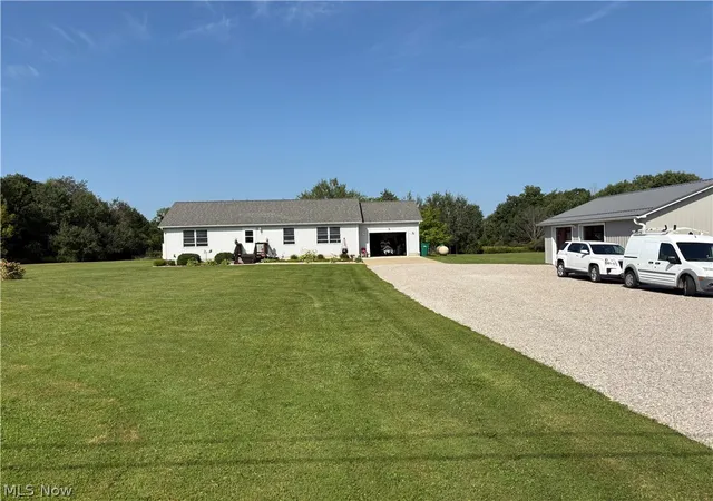Photo 3 of Single family home for sale at 1093 Overly Rd, Jefferson, OH 44047 | MLS# 5238439 | Listing updated on 2026-09-29