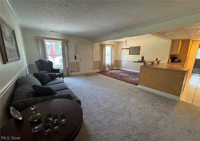 Photo 3 of Condo for sale at 118 New Concord Dr, Mentor, OH 44060 | MLS# 5238635 | Listing updated on 2026-09-22