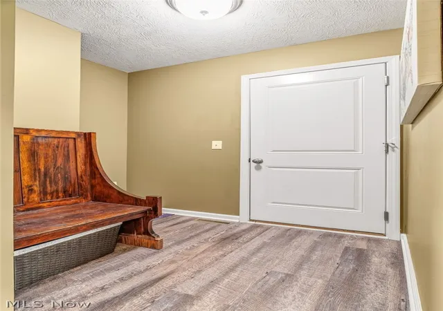 Photo 4 of Sale Pending at 7230 Crusader St Sw, Massillon, OH 44646 | MLS# 5238609 | Listing updated on 2026-09-28