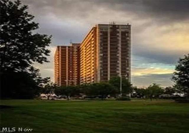 Photo 1 of Sale Pending at 12900 Lake Ave #1119, Lakewood, OH 44107 | MLS# 5236472 | Listing updated on 2026-09-09