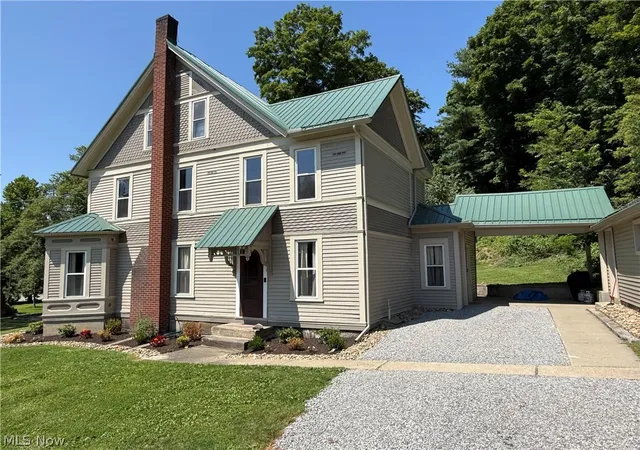 Photo 4 of Single family home for sale at 42210 State Route 154, Lisbon, OH 44432 | MLS# 5238491 | Listing updated on 2026-09-29