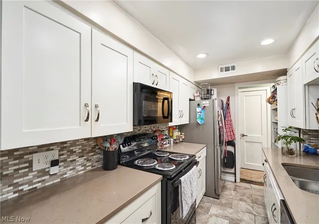 Photo 4 of Single family home for sale at 183 S Frank Blvd, Akron, OH 44313 | MLS# 5237788 | Listing updated on 2026-09-29