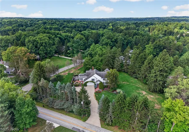 Photo 3 of Sale Pending at 33433 Pinetree Rd, Pepper Pike, OH 44124 | MLS# 5238490 | Listing updated on 2026-09-08