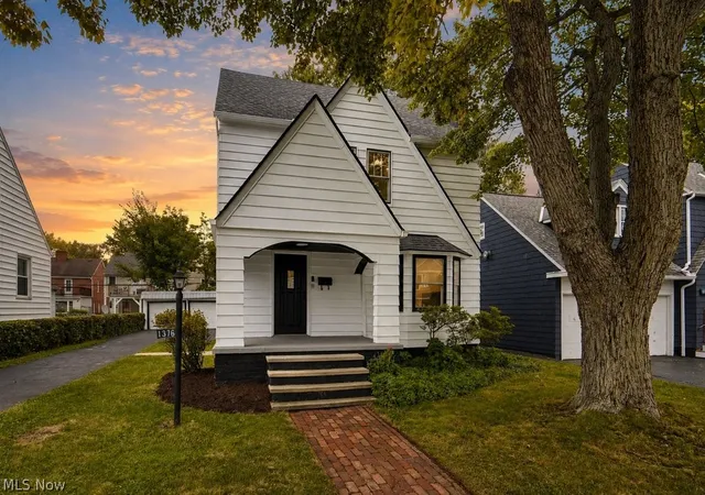 Photo 2 of Sale Pending at 1376 Avondale Rd, South Euclid, OH 44121 | MLS# 5238775 | Listing updated on 2026-09-23