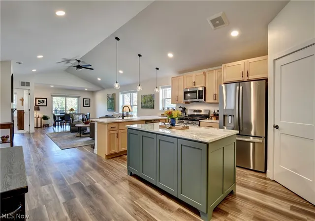 Photo 3 of Condo for sale at 1014 Beech Ave, Millersburg, OH 44654 | MLS# 5238567 | Listing updated on 2026-09-25