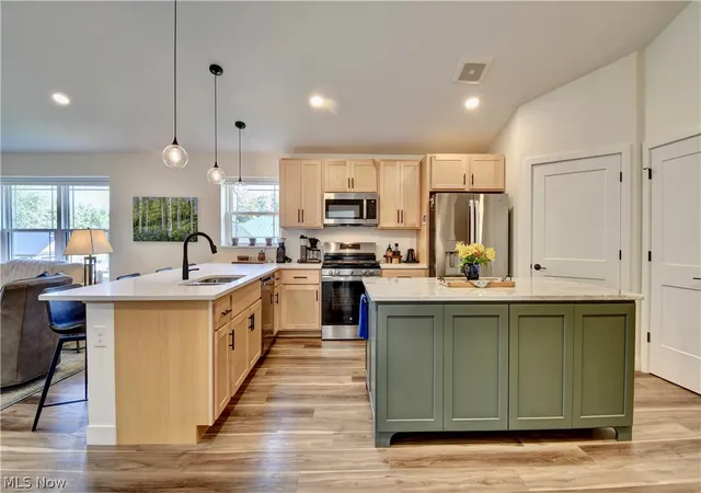 Photo 3 of Condo for sale at 1014 Beech Ave, Millersburg, OH 44654 | MLS# 5238567 | Listing updated on 2026-09-25