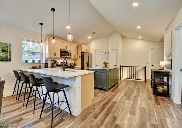Photo 4 of Condo for sale at 1014 Beech Ave, Millersburg, OH 44654 | MLS# 5238567 | Listing updated on 2026-09-25