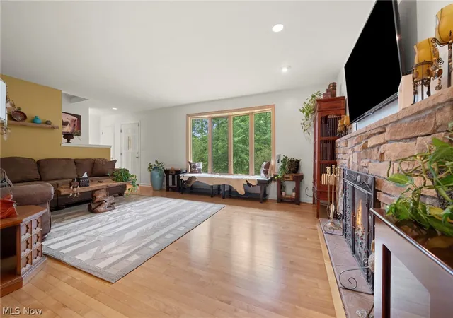 Photo 4 of Single family home for sale at 2675 W Ridgewood Dr, Parma, OH 44134 | MLS# 5238769 | Listing updated on 2026-09-03