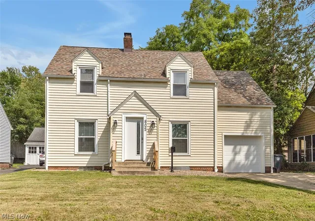 Photo 1 of Single family home for sale at 805 Greenwood Ave, Akron, OH 44320 | MLS# 5238786 | Listing updated on 2026-09-09