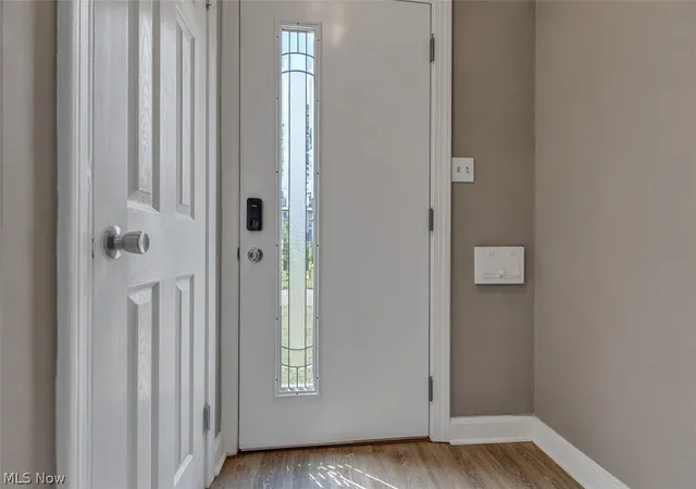Photo 4 of Single family home for sale at 805 Greenwood Ave, Akron, OH 44320 | MLS# 5238786 | Listing updated on 2026-09-21