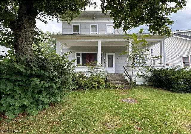 Photo 3 of Sale Pending at 538 W Main St, Geneva, OH 44041 | MLS# 5238880 | Listing updated on 2026-09-06