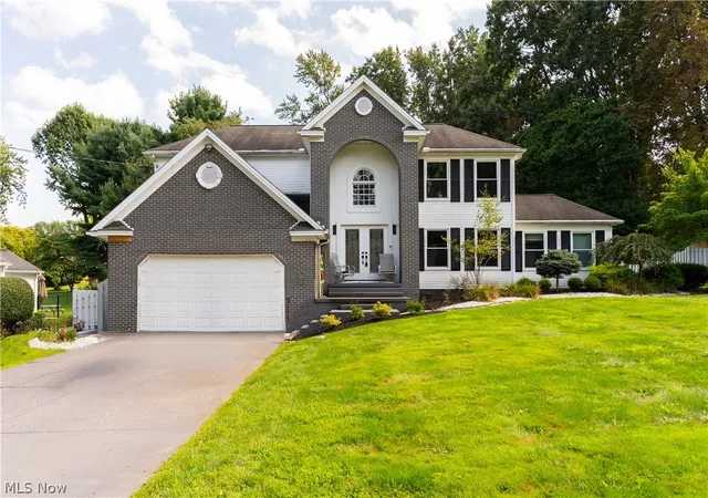 Single family home for sale at 1160 Highland Ave, Salem, OH 44460 | MLS# 5237791