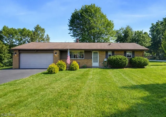 Single family home for sale at 819 Navajo Trl, Macedonia, OH 44056 | MLS# 5238701