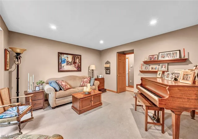 Photo 4 of Sale Pending at 9198 Regency Woods Dr, Kirtland, OH 44094 | MLS# 5238564 | Listing updated on 2026-10-06