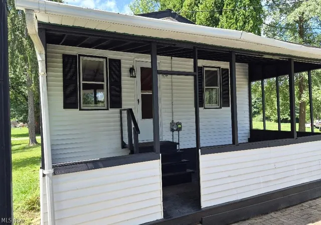 Photo 3 of Sale Pending at 3962 Swain Dr, Norton, OH 44203 | MLS# 5238883 | Listing updated on 2026-09-12