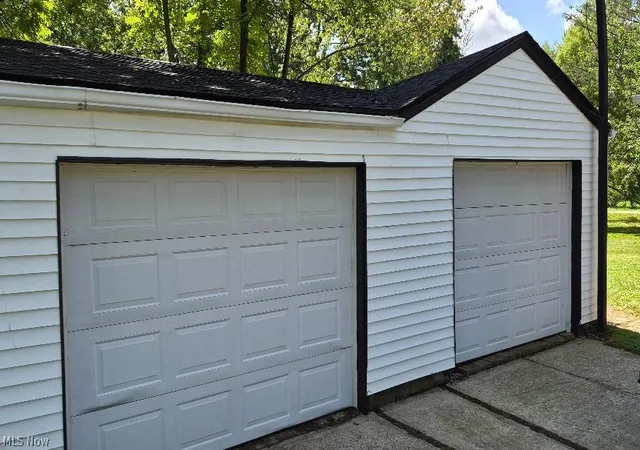 Photo 4 of Sale Pending at 3962 Swain Dr, Norton, OH 44203 | MLS# 5238883 | Listing updated on 2026-09-12