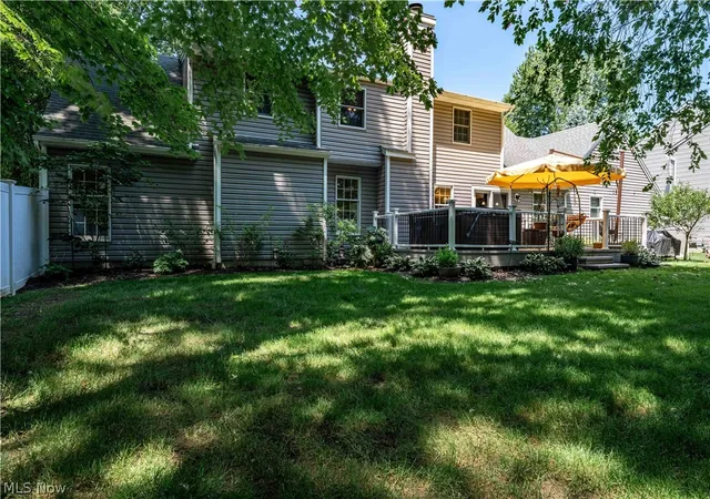 Photo 3 of Single family home for sale at 389 Jaycox Rd, Avon Lake, OH 44012 | MLS# 5238745 | Listing updated on 2026-10-04