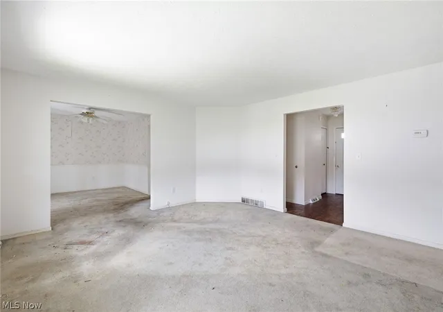 Photo 3 of Sale Pending at 2980 Walter Rd, Westlake, OH 44145 | MLS# 5238212 | Listing updated on 2026-09-02