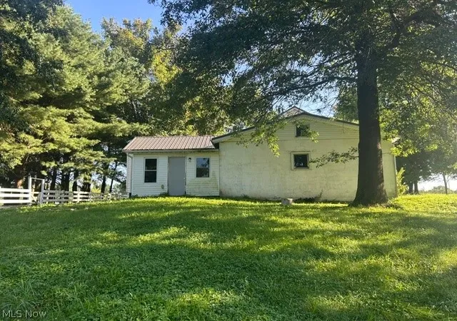 Photo 3 of Sale Pending at 775 Deerfield Rd, Zanesville, OH 43701 | MLS# 5238930 | Listing updated on 2026-09-11