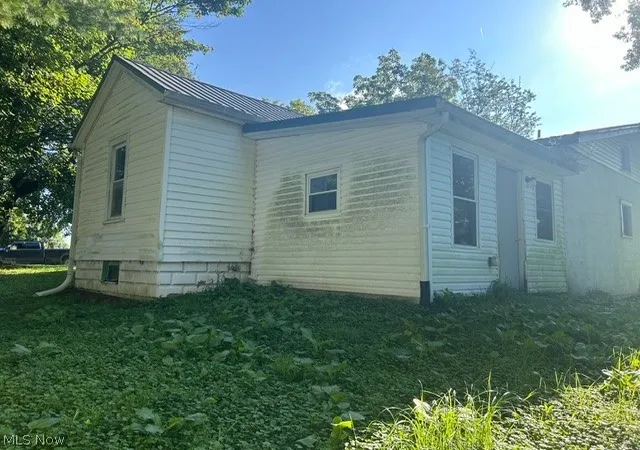Photo 3 of Sale Pending at 775 Deerfield Rd, Zanesville, OH 43701 | MLS# 5238930 | Listing updated on 2026-09-11