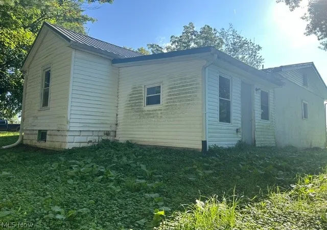 Photo 4 of Sale Pending at 775 Deerfield Rd, Zanesville, OH 43701 | MLS# 5238930 | Listing updated on 2026-09-11