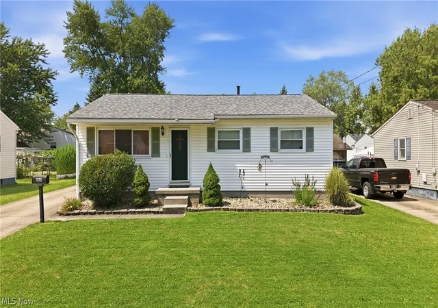 Photo 1 of Sale Pending at 664 Burdie Dr, Hubbard, OH 44425 | MLS# 5236975 | Listing updated on 2026-09-04