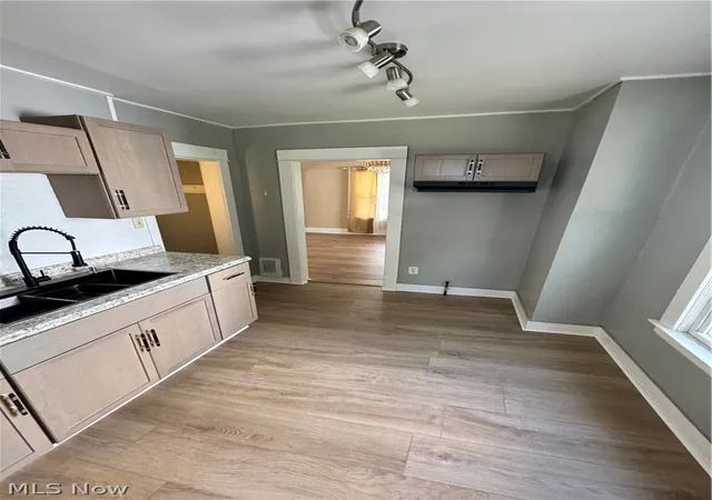 Photo 3 of Single family home for sale at 3059 W 111th St, Cleveland, OH 44111 | MLS# 5238997 | Listing updated on 2026-09-29
