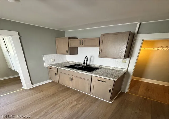 Photo 4 of Single family home for sale at 3059 W 111Th St, Cleveland, OH 44111 | MLS# 5238997 | Listing updated on 2026-09-29