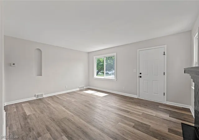 Photo 4 of Single family home for sale at 539 Figueroa Pl Se, Canton, OH 44707 | MLS# 5238994 | Listing updated on 2026-09-20