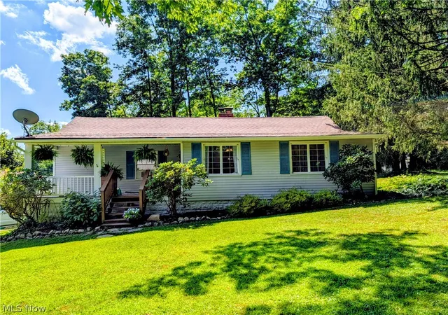 Photo 2 of Sale Pending at 11650 Chestnutdale Rd, Chardon, OH 44024 | MLS# 5239013 | Listing updated on 2026-09-11