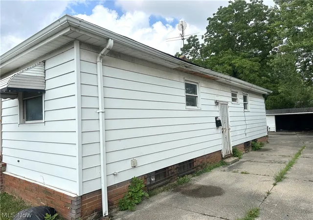 Photo 2 of Single family home for sale at 4549 Lee Rd, Cleveland, OH 44128 | MLS# 5238938 | Listing updated on 2026-08-31