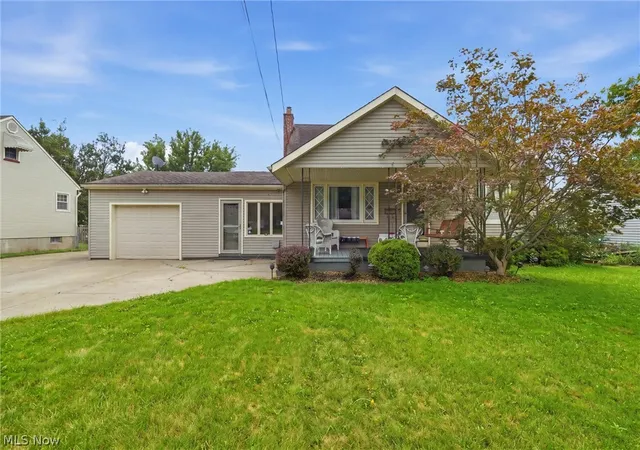 Photo 1 of Single family home for sale at 1613 Country Club Ave, Youngstown, OH 44514 | MLS# 5239005 | Listing updated on 2026-09-06