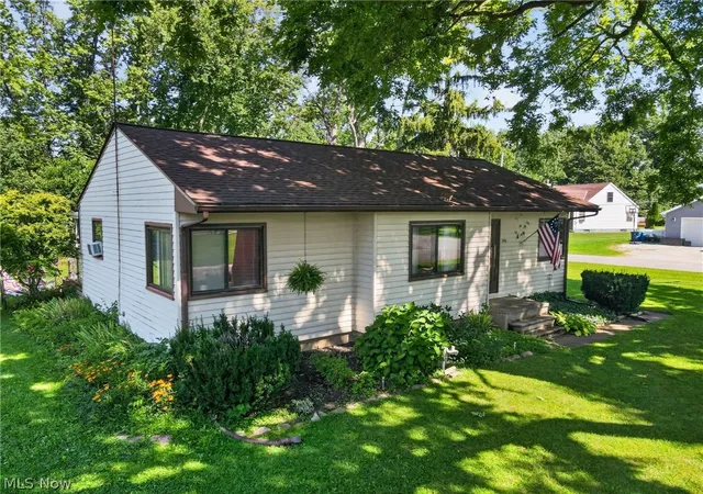 Photo 2 of Single family home for sale at 306 Everett St, Grand River, OH 44045 | MLS# 5239027 | Listing updated on 2026-09-27