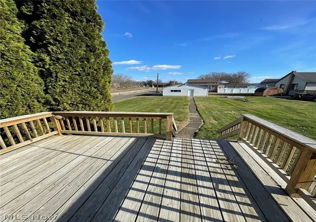 Photo 21 of Single family home for sale at 134 Park St Nw, Navarre, OH 44662 | MLS# 5238888 | Listing updated on 2026-09-11