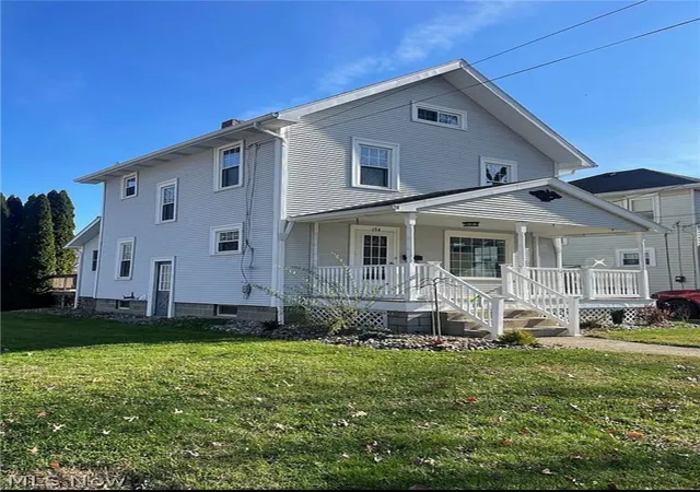 Photo 2 of Single family home for sale at 134 Park St Nw, Navarre, OH 44662 | MLS# 5238888 | Listing updated on 2026-09-11