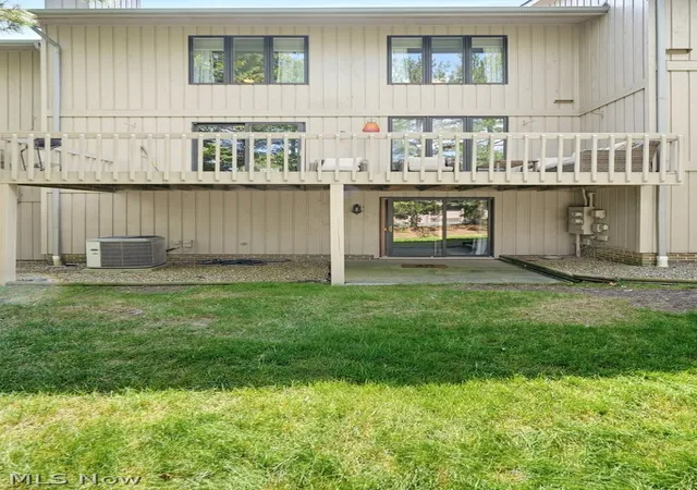 Listing Photo 4 - Condo for sale in building located at 5755 Som Ctr Rd, Solon, OH 44139 - Unit #8