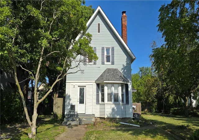 Photo 1 of Single family home for sale at 1518 Middle Ave, Elyria, OH 44035 | MLS# 5239097 | Listing updated on 2026-09-10