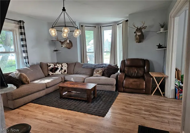 Photo 2 of Single family home for sale at 604 E Ohio Ave, Mount Vernon, OH 43050 | MLS# 5239240 | Listing updated on 2026-09-11
