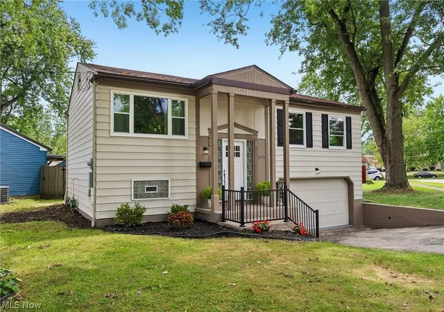 Photo 1 of Single family home for sale at 3131 Tod Ave Nw, Warren, OH 44485 | MLS# 5239249 | Listing updated on 2026-10-05